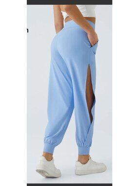 Halara Women’s Activewear High Waist Side Pockets Joggers W/ Cut Out Size XL